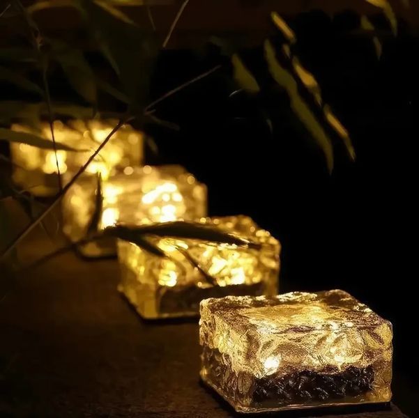 Уличный светильник для сада RIAS Ice Cube на солнечной батарее Теплый Белый (3_06294) 3_06294 фото